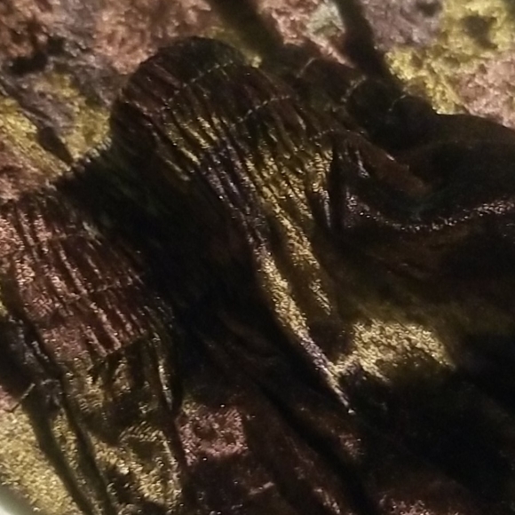 2piece outfit beautiful vibrant colors. - Picture 2 of 4